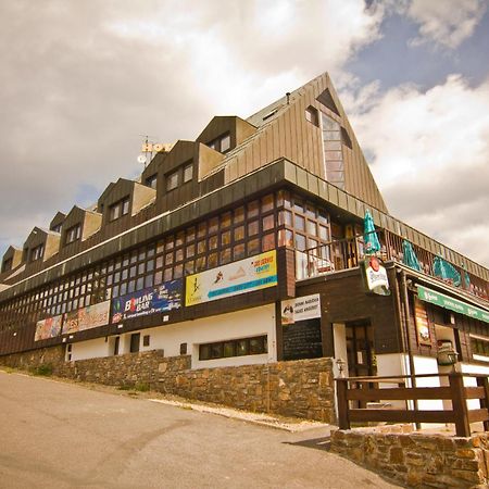 波西米亚康乐酒店 捷克布杰约维采 外观 照片