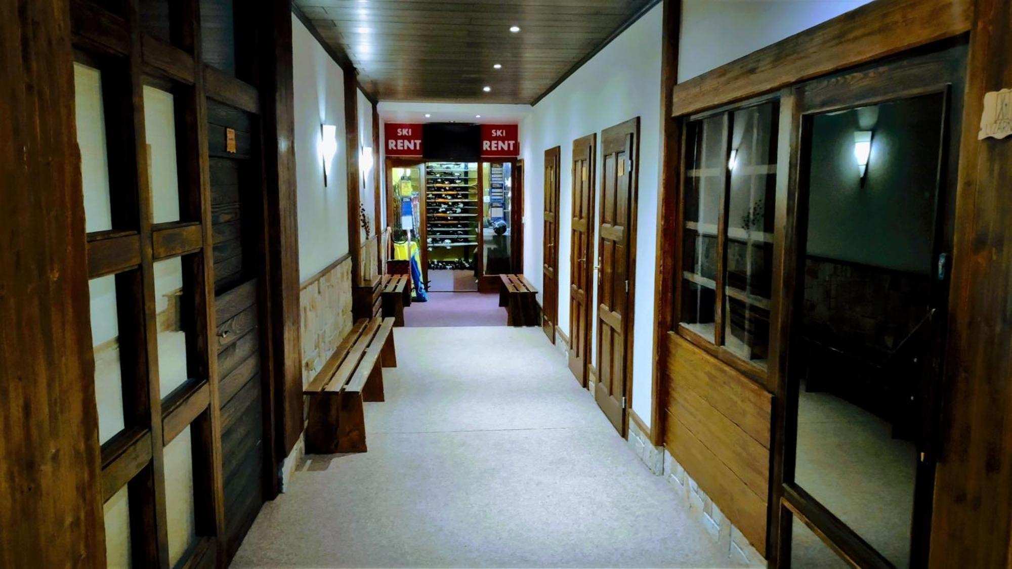 波西米亚康乐酒店 捷克布杰约维采 外观 照片